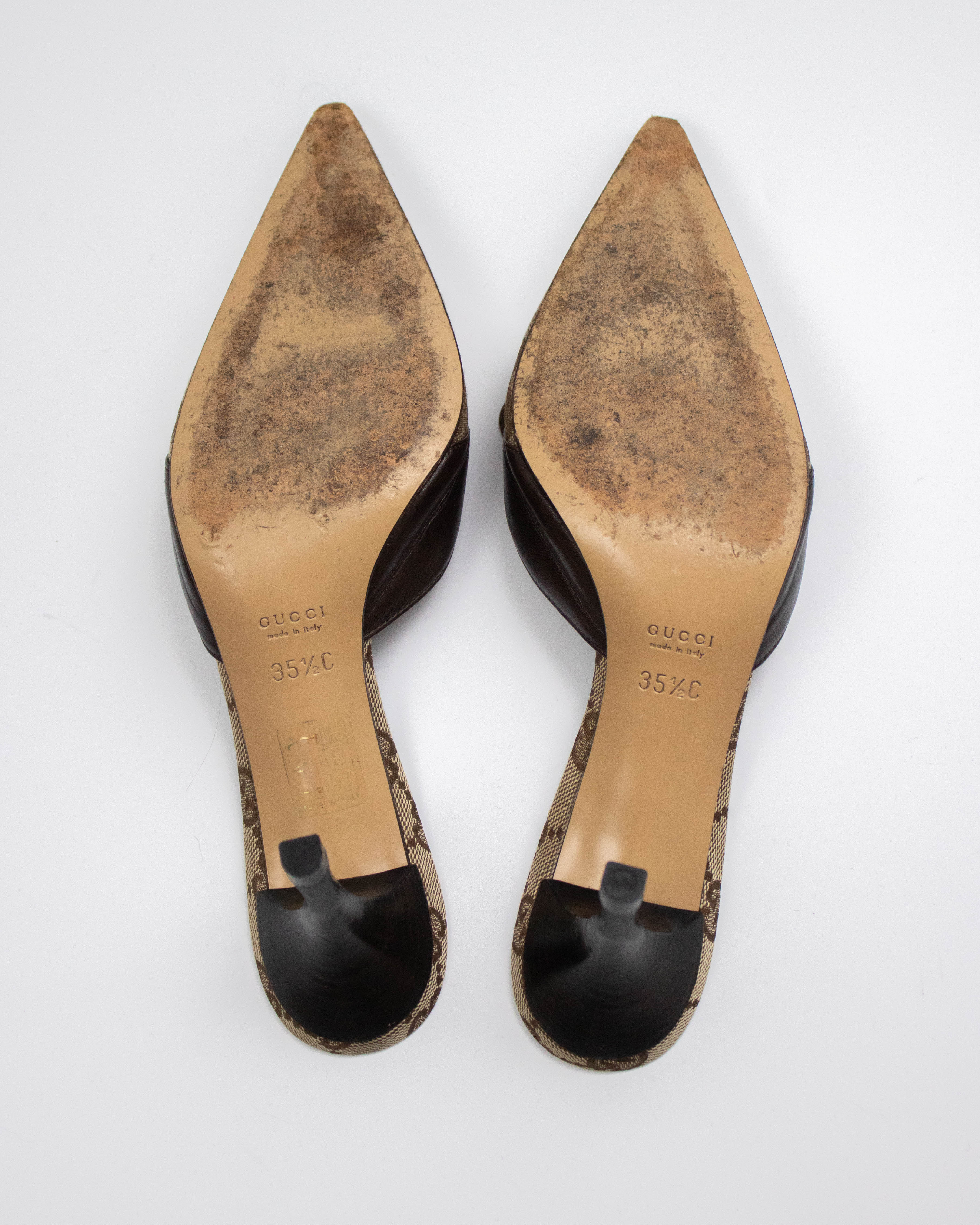 Vintage 2000s Gucci Monogram Canvas Bow Detail Mule Heels / 35.5 Vintage 2000s Gucci Monogram Canvas Bow Detail Mule Heels / 35.5