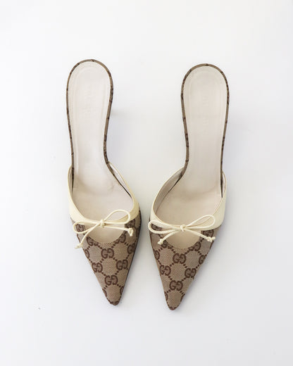 Vintage 2000s Gucci Monogram Canvas Bow Detail Mule Heels / 37.5 (US 7.5)