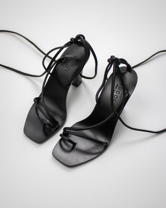 Vintage 2000s Gucci by Tom Ford Black Leather Ankle Wrap Heels / 36 (US 6)