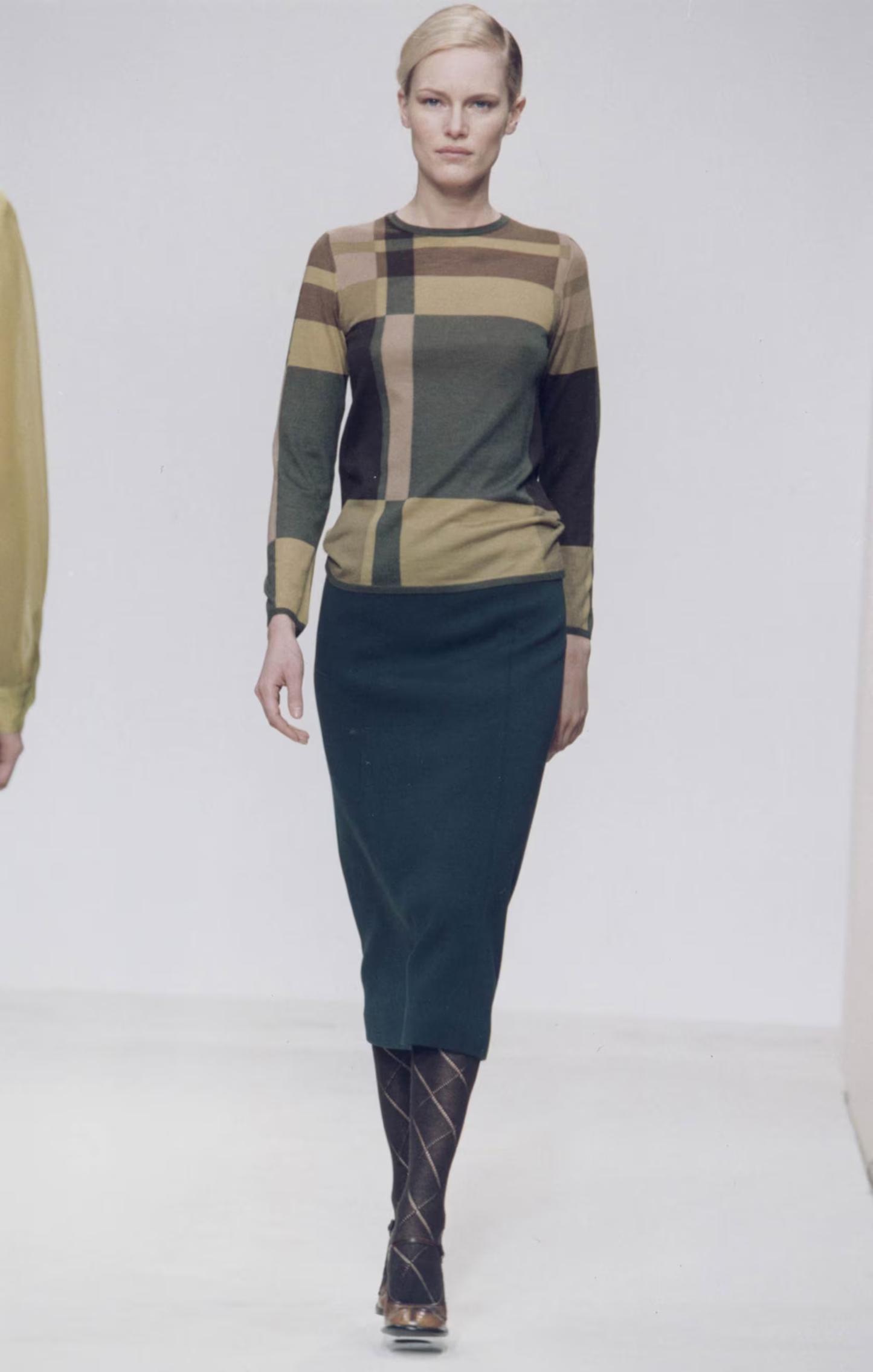 Vintage F/W 1996 Prada Brown Nylon Pencil Skirt / IT 40 (XS-S)