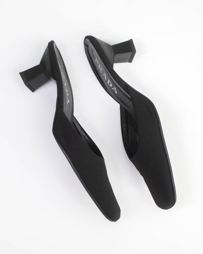 Vintage F/W 1998 Prada Black Minimalist Kitten Heel Mules / 37 (US 7)