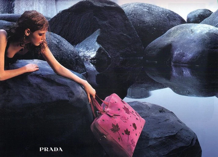 Vintage F/W 1999 Prada Pink Knit Leaf Applique Bag