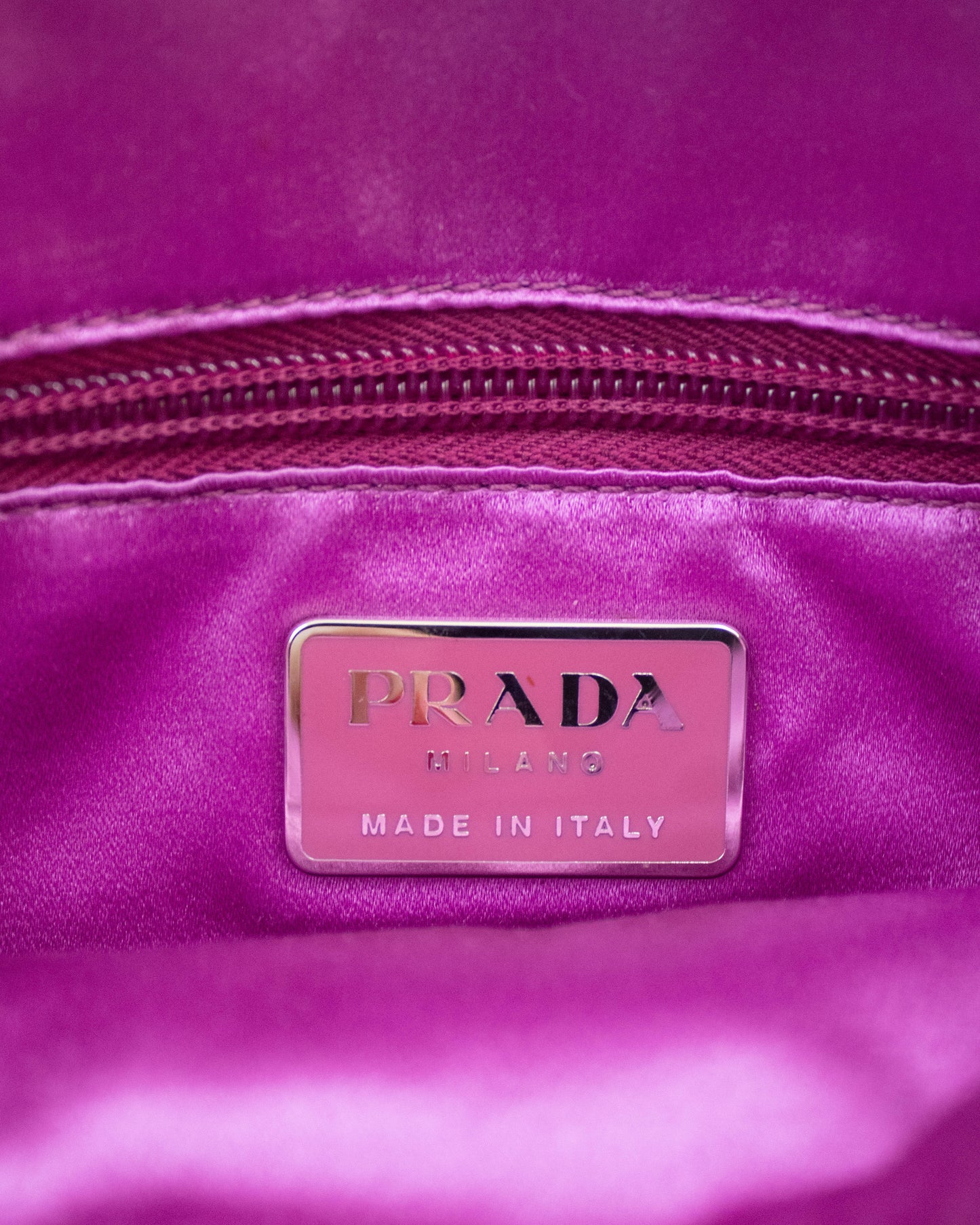 Vintage F/W 1999 Prada Pink Knit Leaf Applique Bag