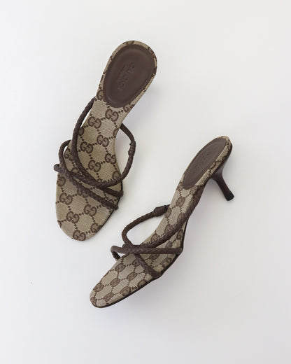 Vintage F/W 2002 Gucci by Tom Ford GG Monogram Braided Leather Kitten Heel Mules / 34.5 (US 4.5)