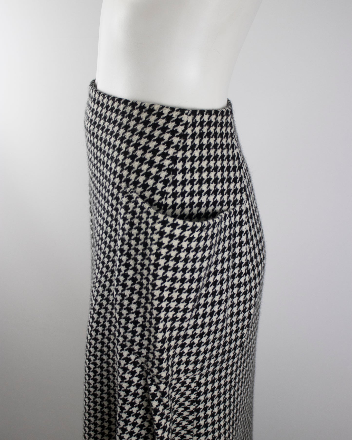 Vintage F/W 2003 Yohji Yamamoto Wool Houndstooth Long Runway Skirt / XS-S