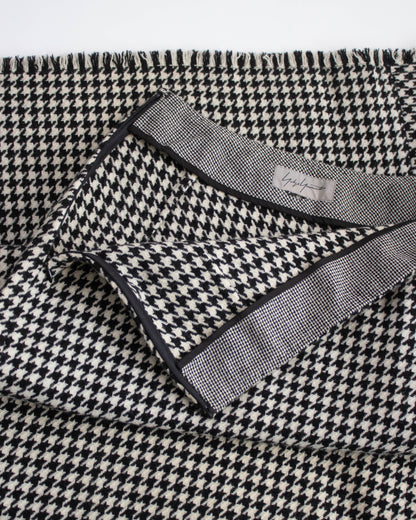 Vintage F/W 2003 Yohji Yamamoto Wool Houndstooth Long Runway Skirt / XS-S