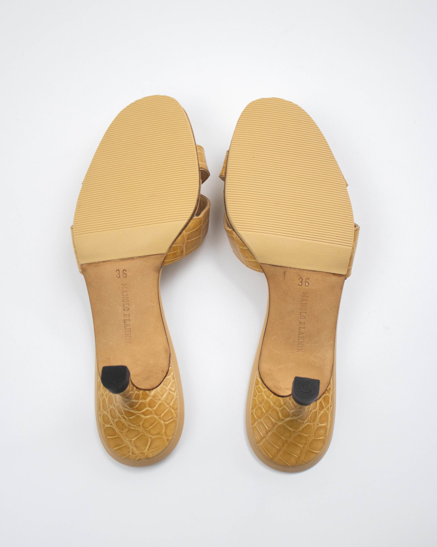 Vintage Manolo Blahnik Callamu Beige Croc Leather Kitten Heel Mules / 36 (US 6)