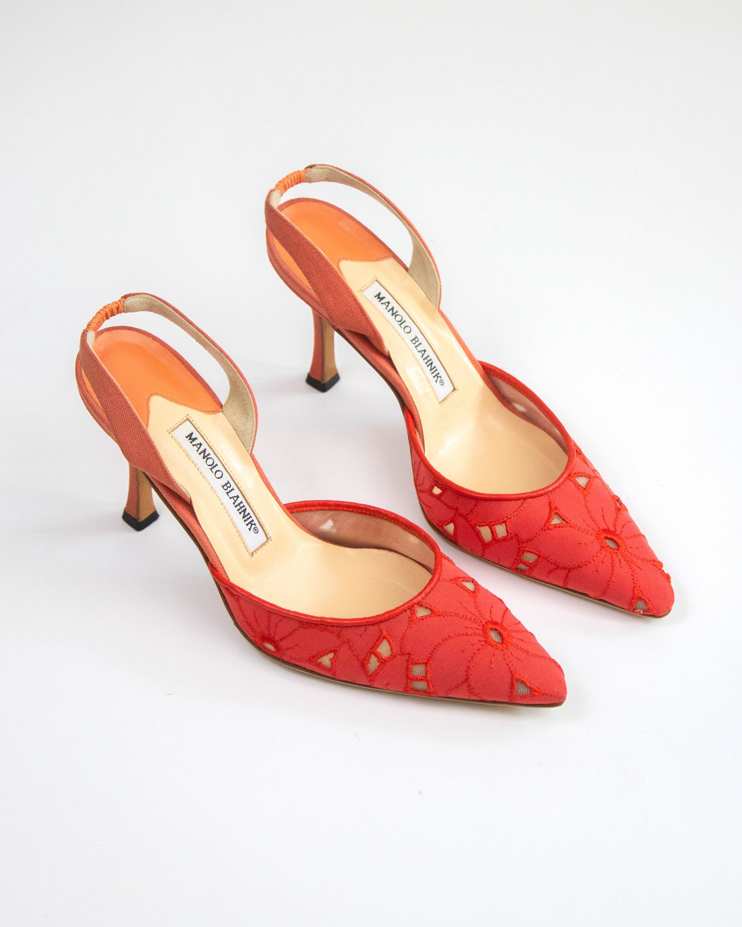 Vintage Manolo Blahnik Carolyne Coral Flower Embroidered Heels / 37 (US 7)