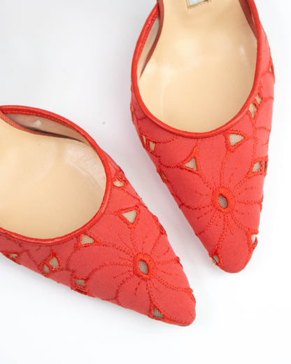 Vintage Manolo Blahnik Carolyne Coral Flower Embroidered Heels / 37 (US 7)