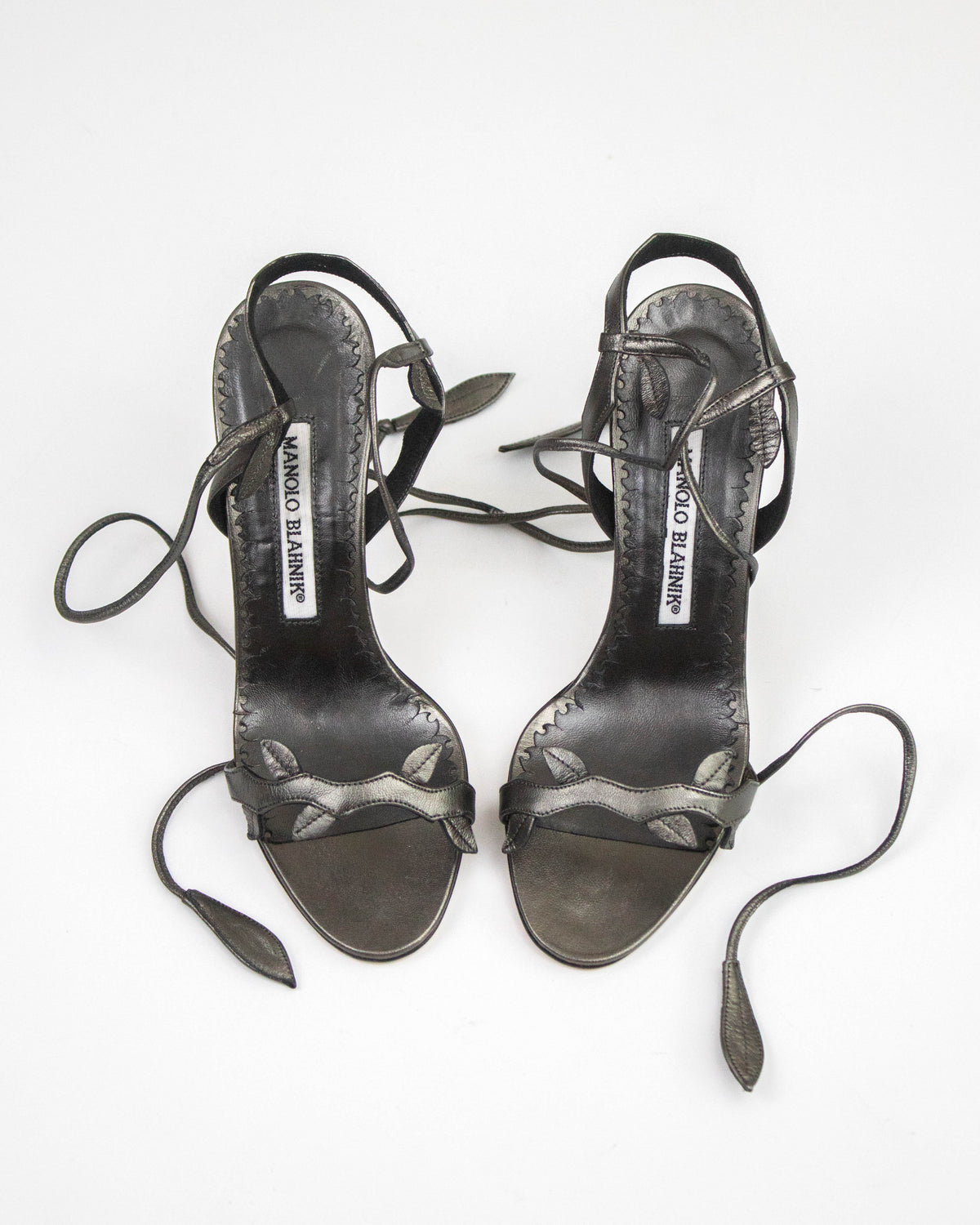Vintage Manolo Blahnik Zuolas Metallic Floral Vine Lace Up Heels / 34.5 (US 4.5)