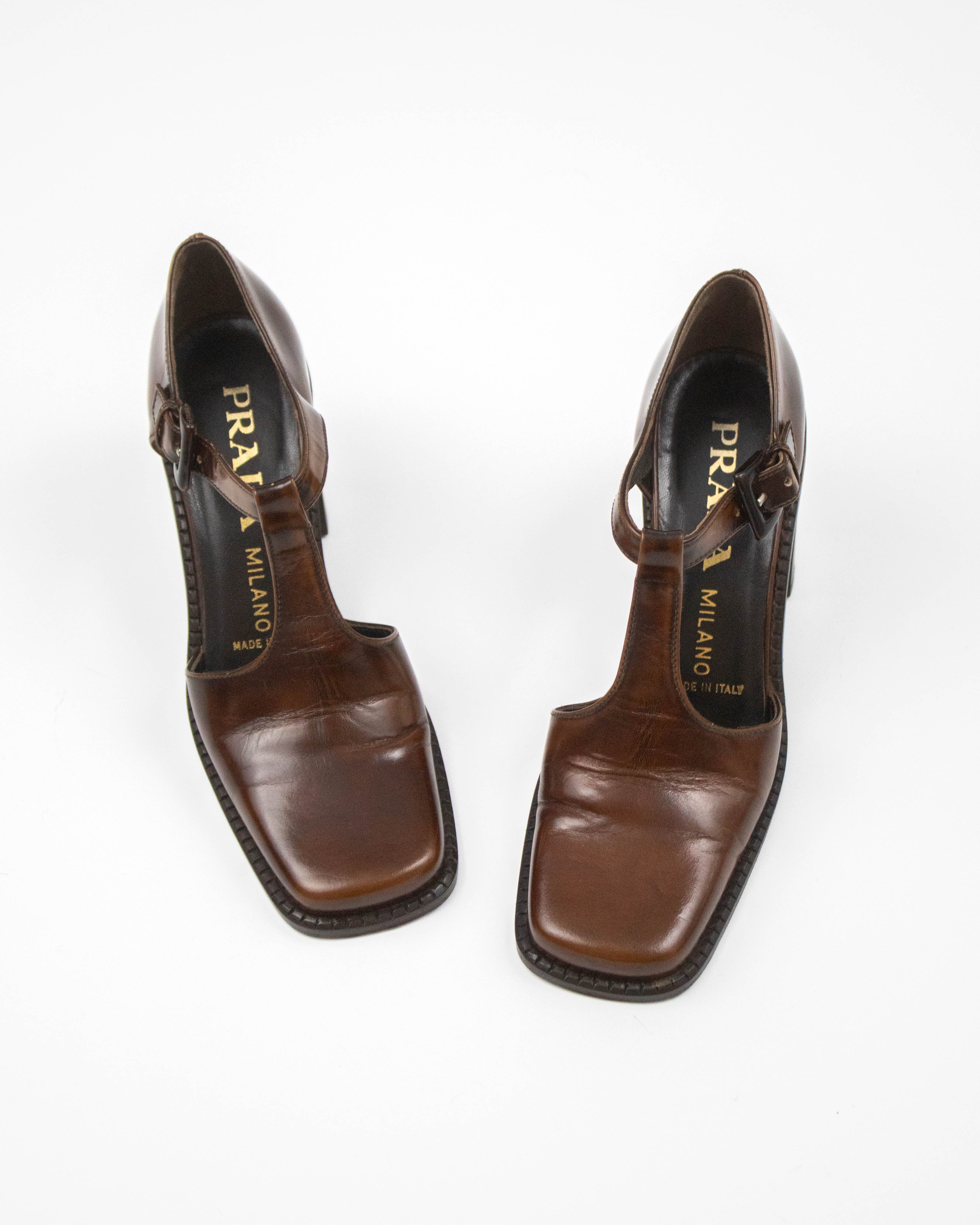 Vintage S/S 1996 Prada Brown T-Strap Mary Jane Runway Pumps / 36.5