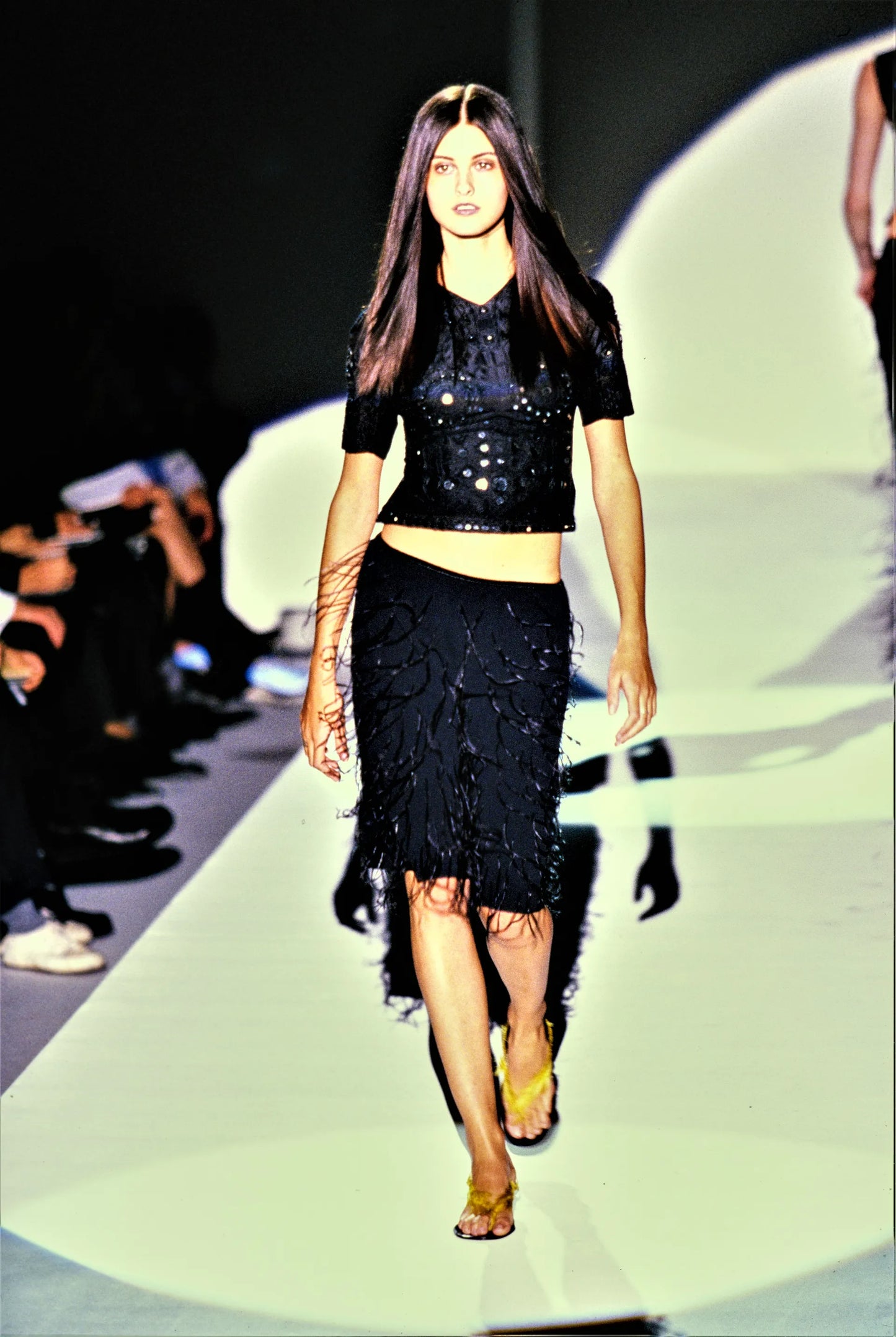 Vintage S/S 1999 Gucci Black Feather Thong Mule Runway Heels / 38.5 (US 8.5)