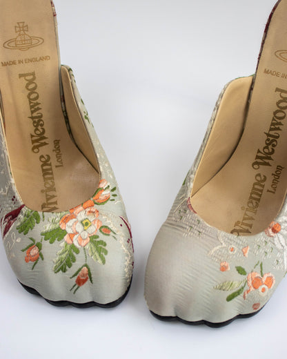 Vintage S/S 2000 Vivienne Westwood Floral Jacquard Animal Toe Mule Heels / 37 (US 7)
