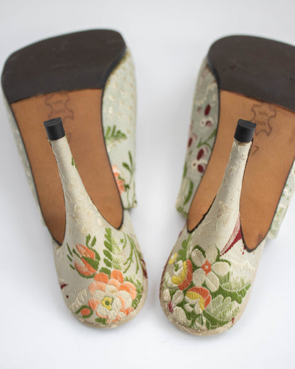 Vintage S/S 2000 Vivienne Westwood Floral Jacquard Animal Toe Mule Heels / 37 (US 7)