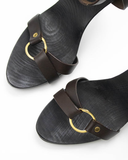 Vintage S/S 2002 Gucci by Tom Ford Runway Brown Stiletto Heel Sandals / 36 (US 6)