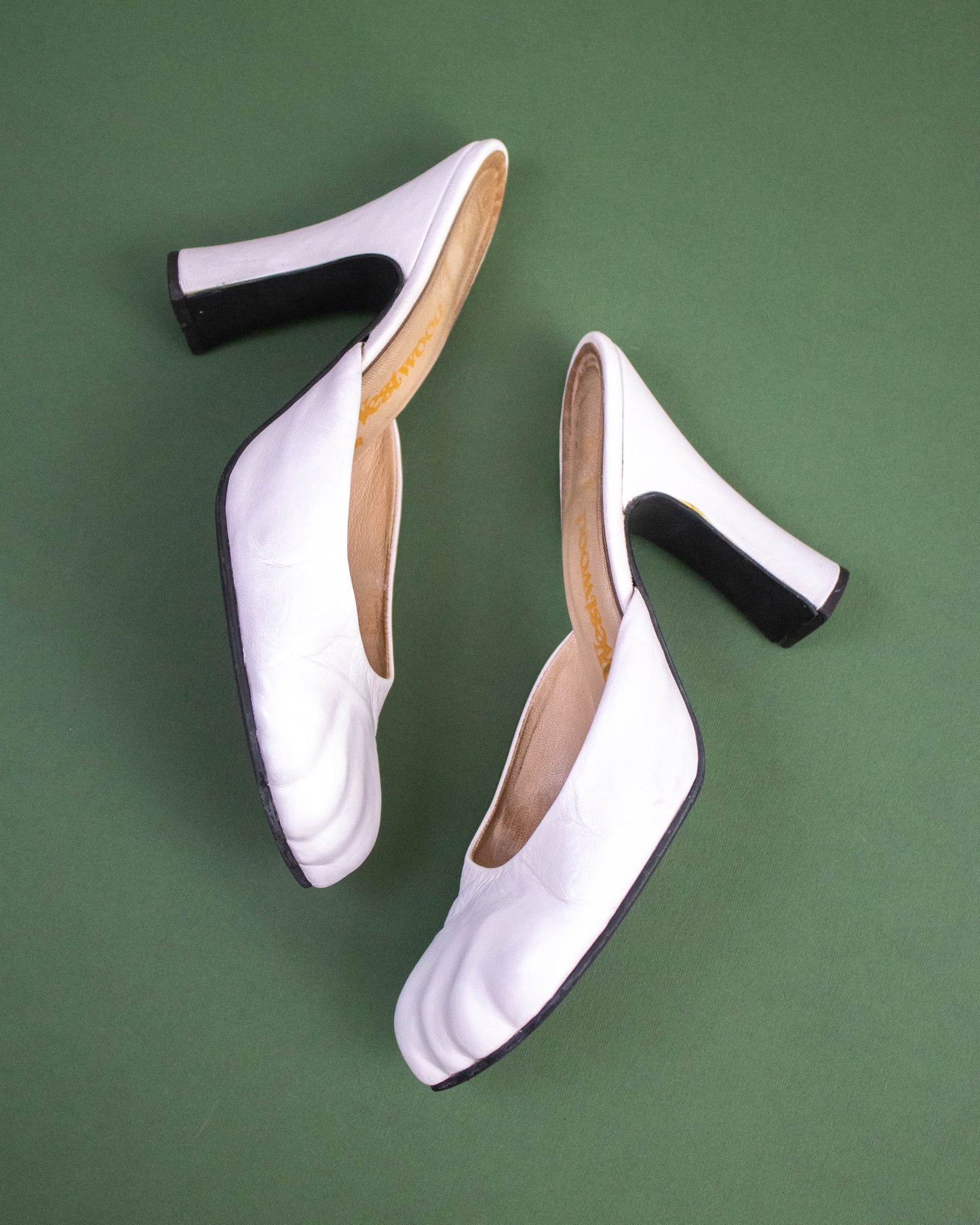 Vintage Vivienne Westwood White Animal Toe Mule Heels / 39 (US 9)