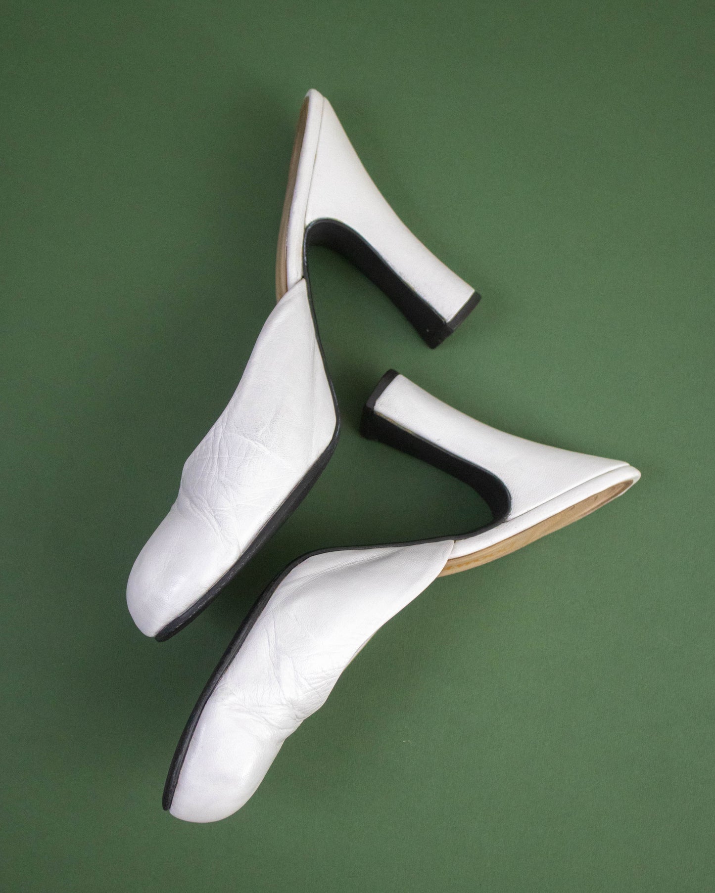 Vintage Vivienne Westwood White Animal Toe Mule Heels / 39 (US 9)