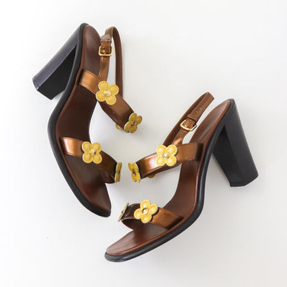 Vintage 2000s Louis Vuitton Brown Leather Flower Detail Sandals Block Heels / 38 (US 8)