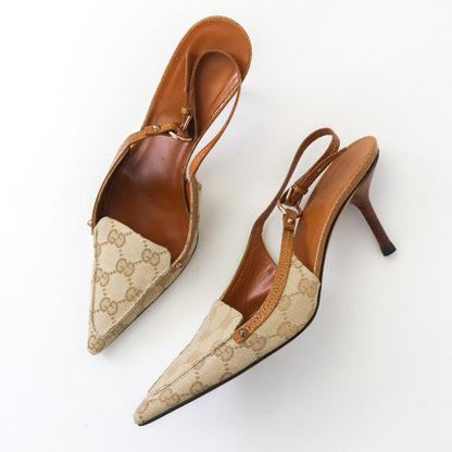 Vintage Gucci by Tom Ford Beige GG Logo Monogram Pointed Toe Slingback Pumps / 37 (US 7)