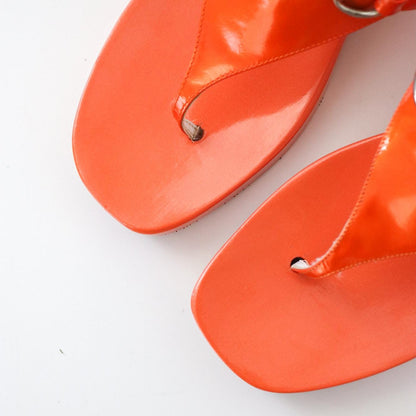 Vintage 1990s Gucci by Tom Ford Coral Orange Thong Mules Horsebit Clogs / 37 (US 7)