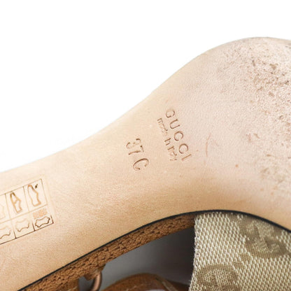 Vintage Gucci by Tom Ford Beige GG Logo Monogram Pointed Toe Slingback Pumps / 37 (US 7)