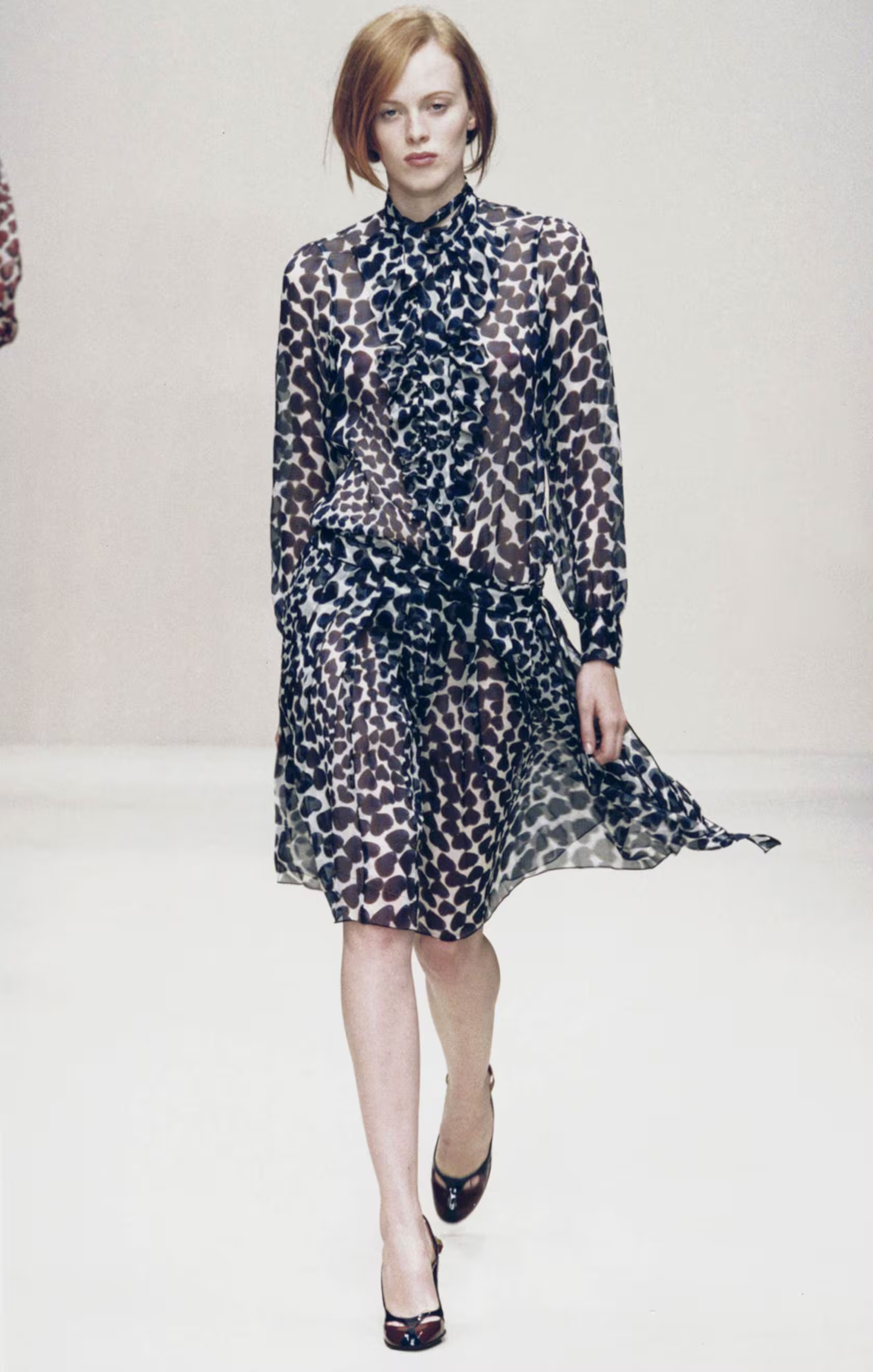 Vintage S/S 2000 Prada Hearts Print Silk Wrap Skirt / IT 40 (XS-S)