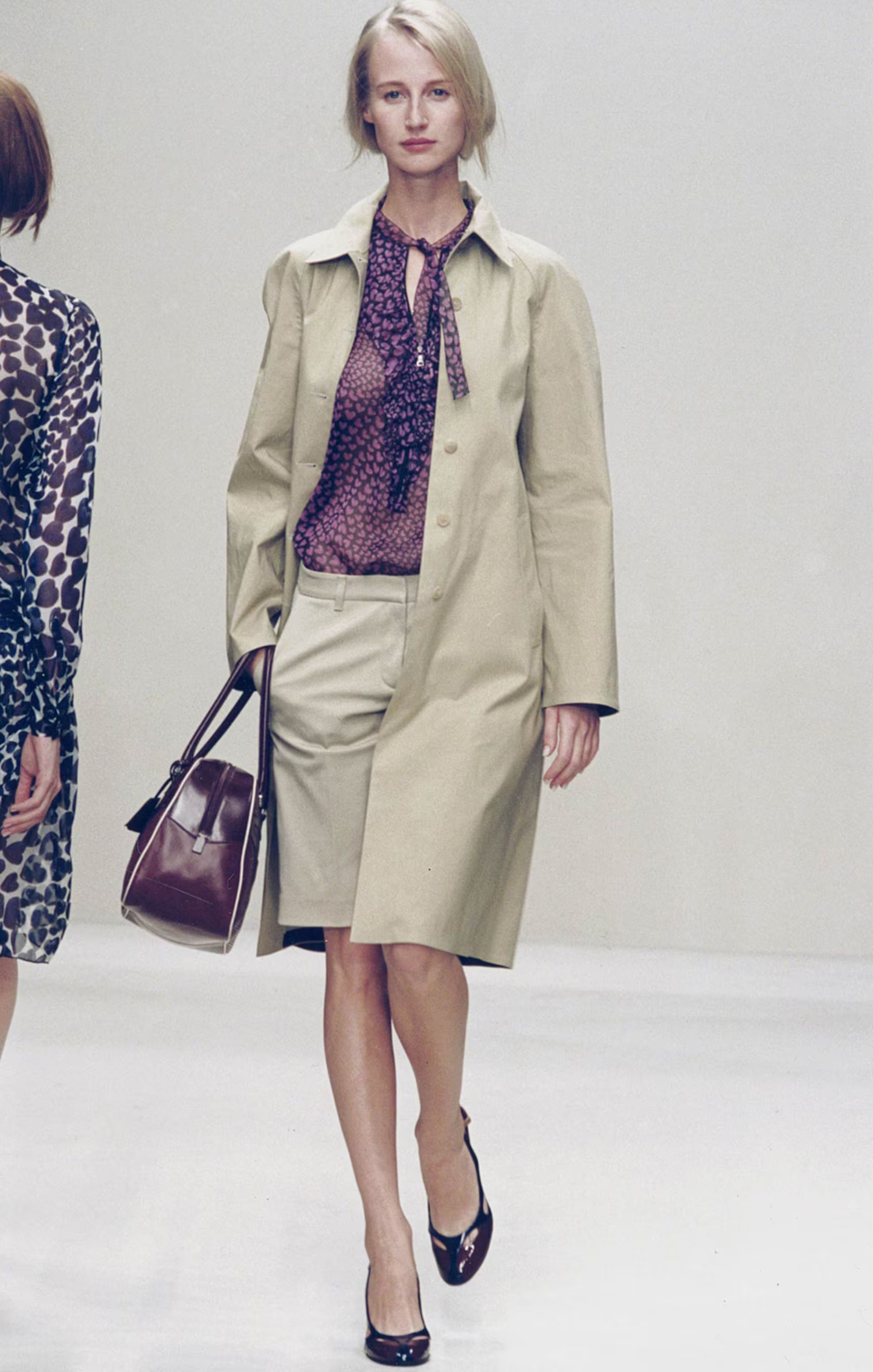 Vintage S/S 2000 Prada Hearts Print Silk Wrap Skirt / IT 40 (XS-S)