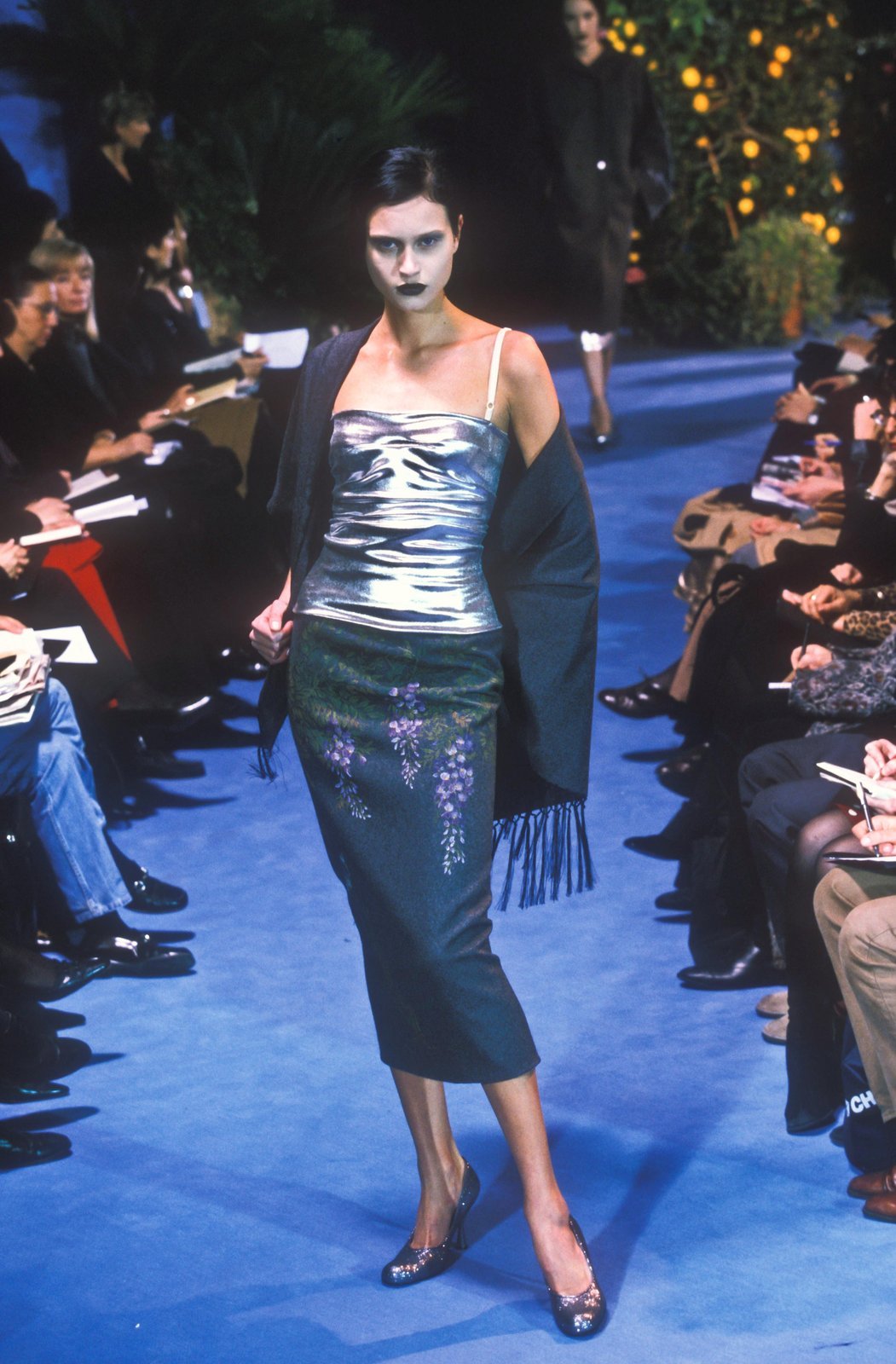 Vintage F/W 1998 Dolce&Gabbana Wool Herringbone Oversized Runway Shawl